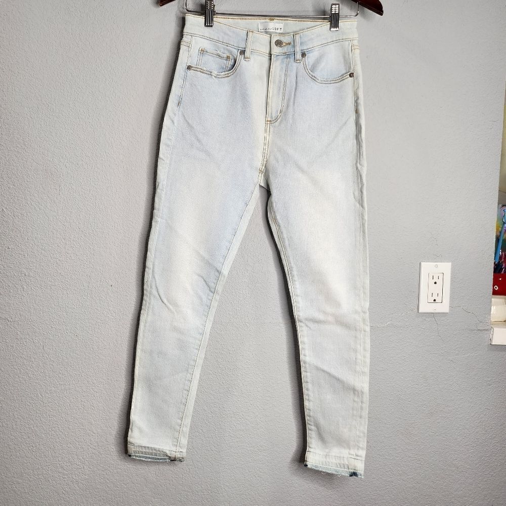 Loft womens high waist light wash skinny jeans
